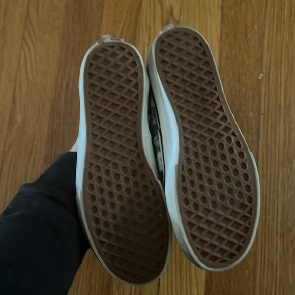 Women’s Cat ASPCA Vans - Picture 2 of 5